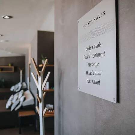 Boutique & Design Navis - Small Luxury Of The World מלון אופטיה