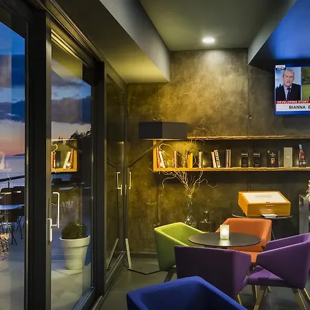 מלון Boutique & Design Navis - Small Luxury Of The World אופטיה