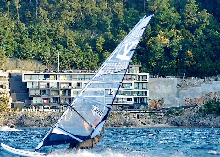 Boutique & Design Navis - Small Luxury Of The World 호텔 오파티아