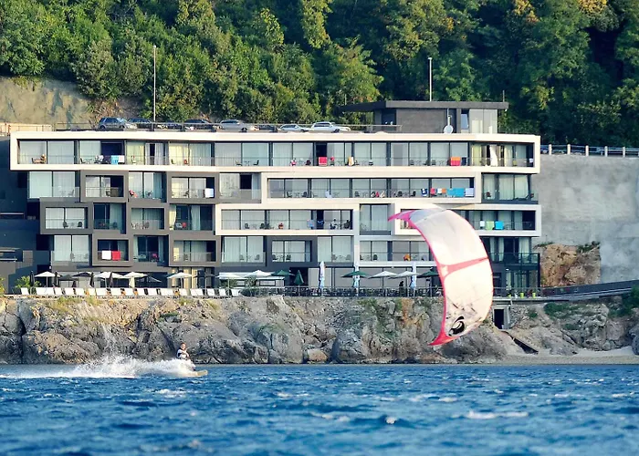 호텔 Boutique & Design Navis - Small Luxury Of The World