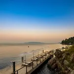 Boutique & Design Navis - Small Luxury Of The World Hotel 5*
