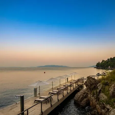 Boutique & Design Navis - Small Luxury Of The World Hotel 5*