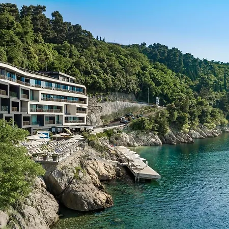 Boutique & Design Navis - Small Luxury Of The World Hotel