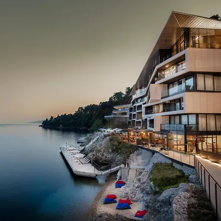 Boutique & Design Navis - Small Luxury Of The World 5*