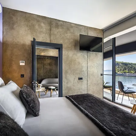 Boutique & Design Navis - Small Luxury Of The World 5*