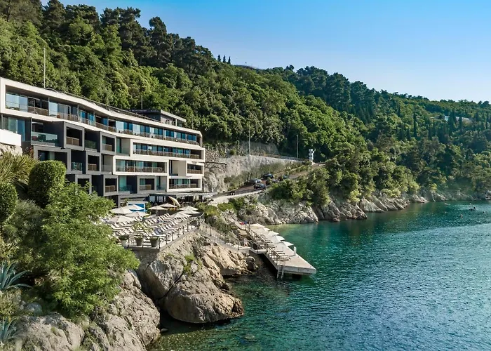 Boutique & Design Navis - Small Luxury Of The World Hotel